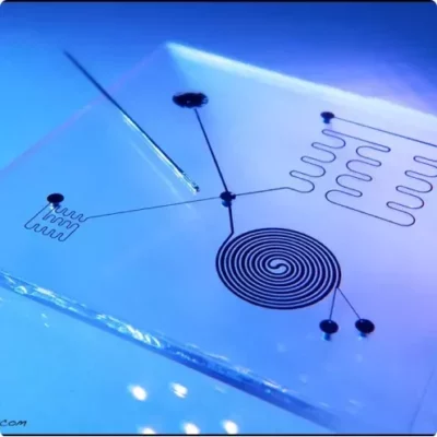 Microfluidic device with hot-embossed pattern